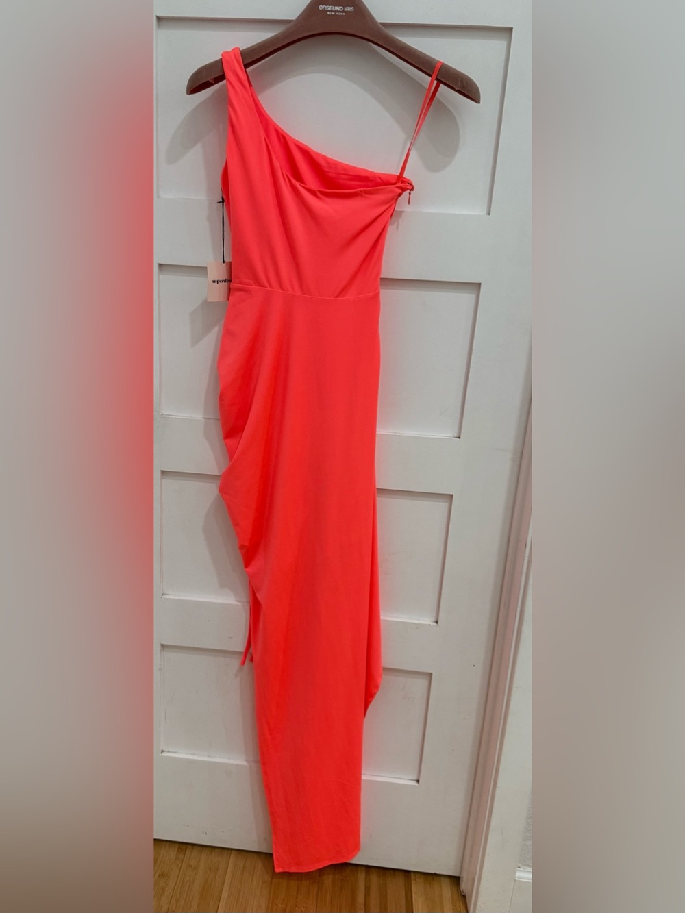 This neon pink Superdown Alanie Maxi Dress NWT size XS - Picture 8 of 10
